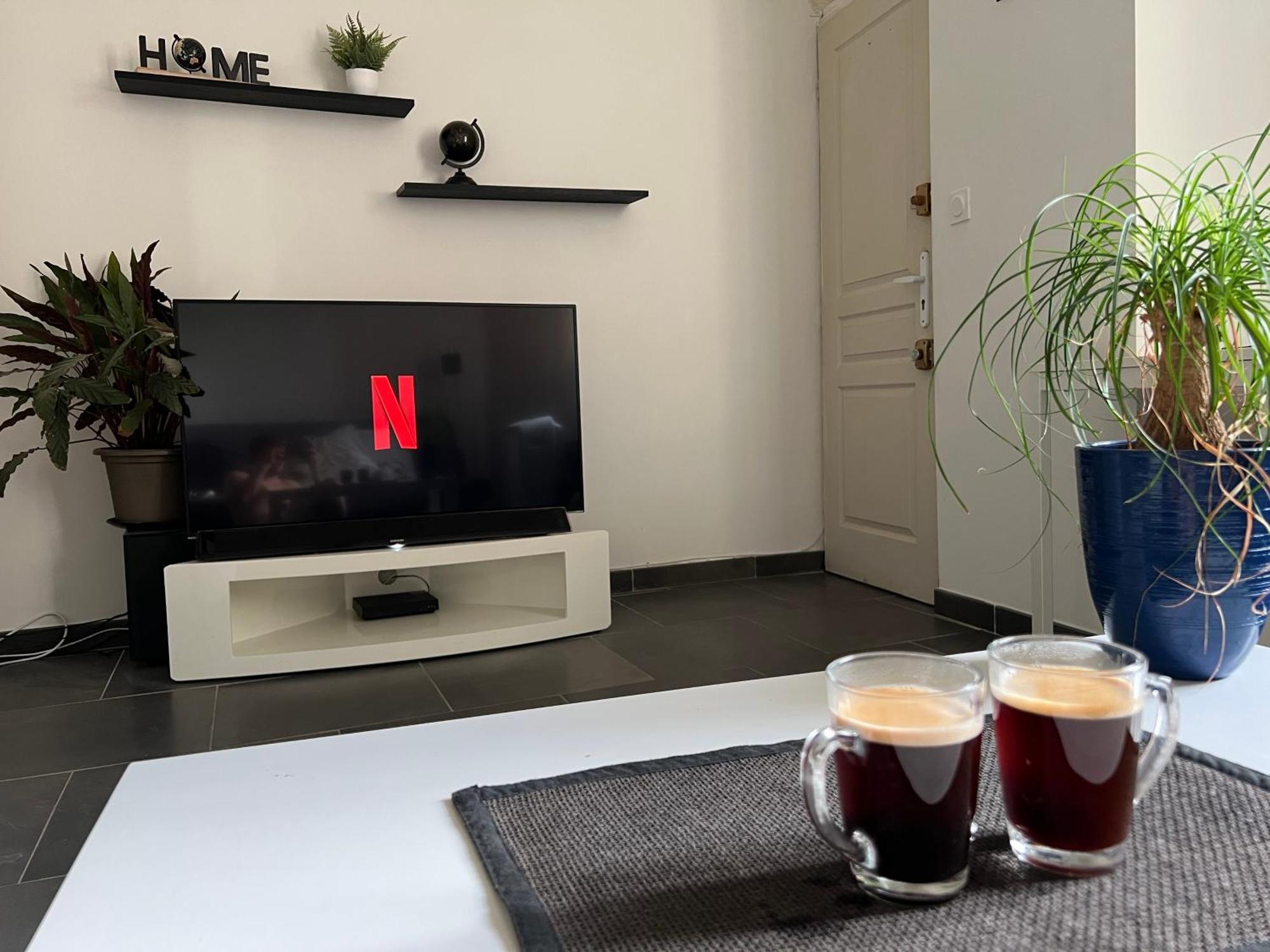 קרפנטרה Cosy Studio Hyper Centre Avec Kitchenette & Climatisation מראה חיצוני תמונה